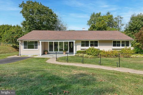 1305 STOTESBURY AVENUE WYNDMOOR PA 19038
