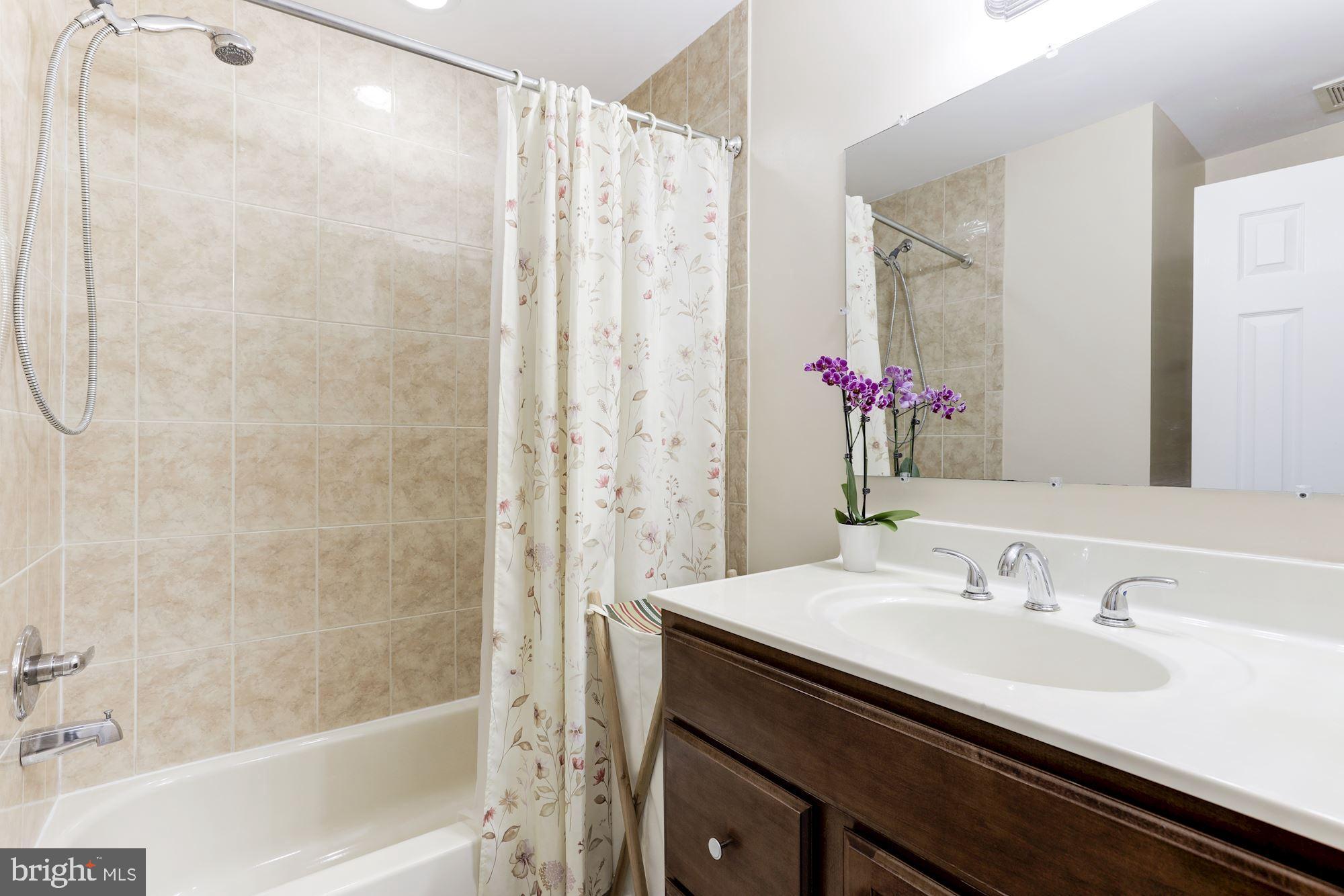 WOODSTONE - Residential Lease