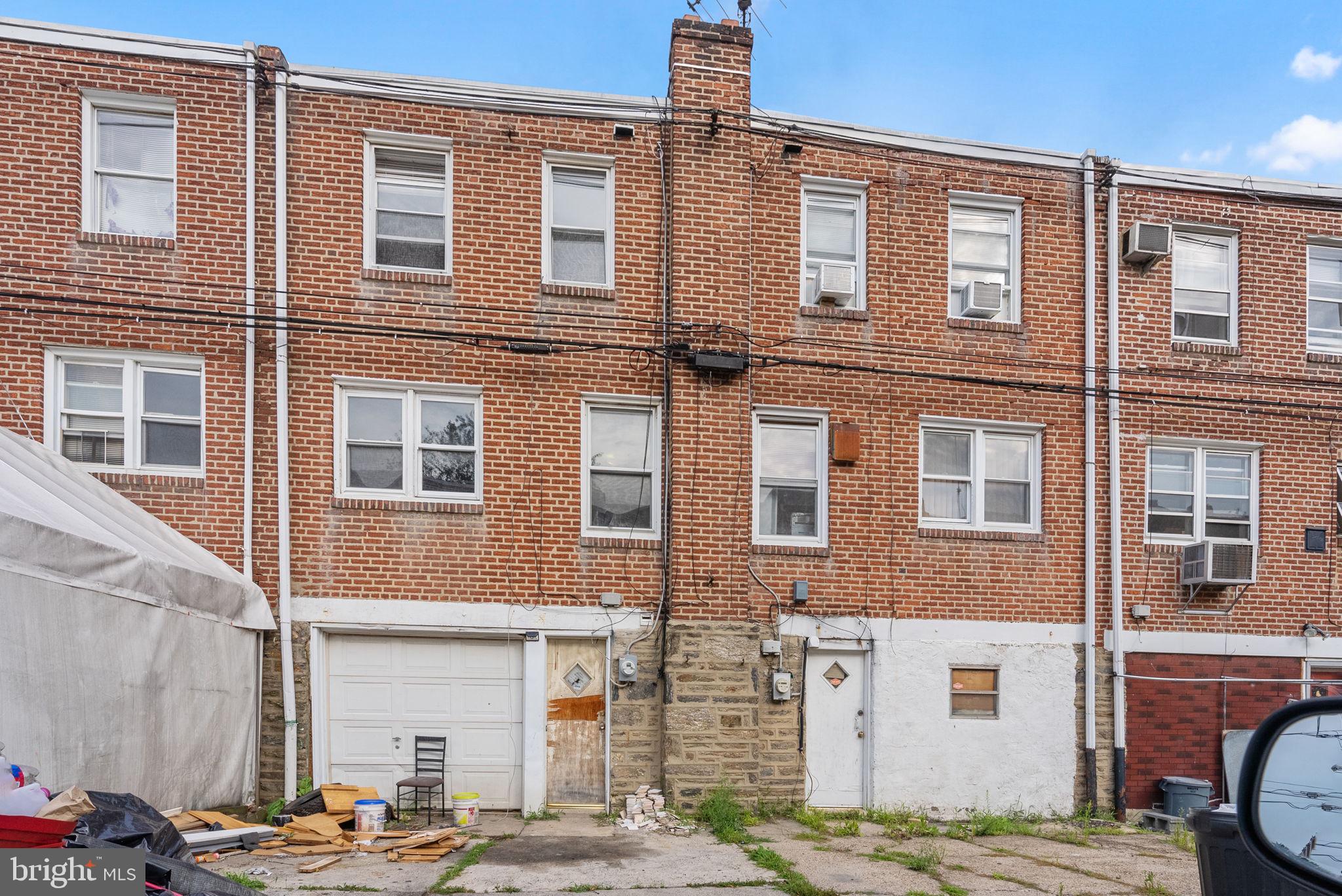 LAWNDALE - Residential