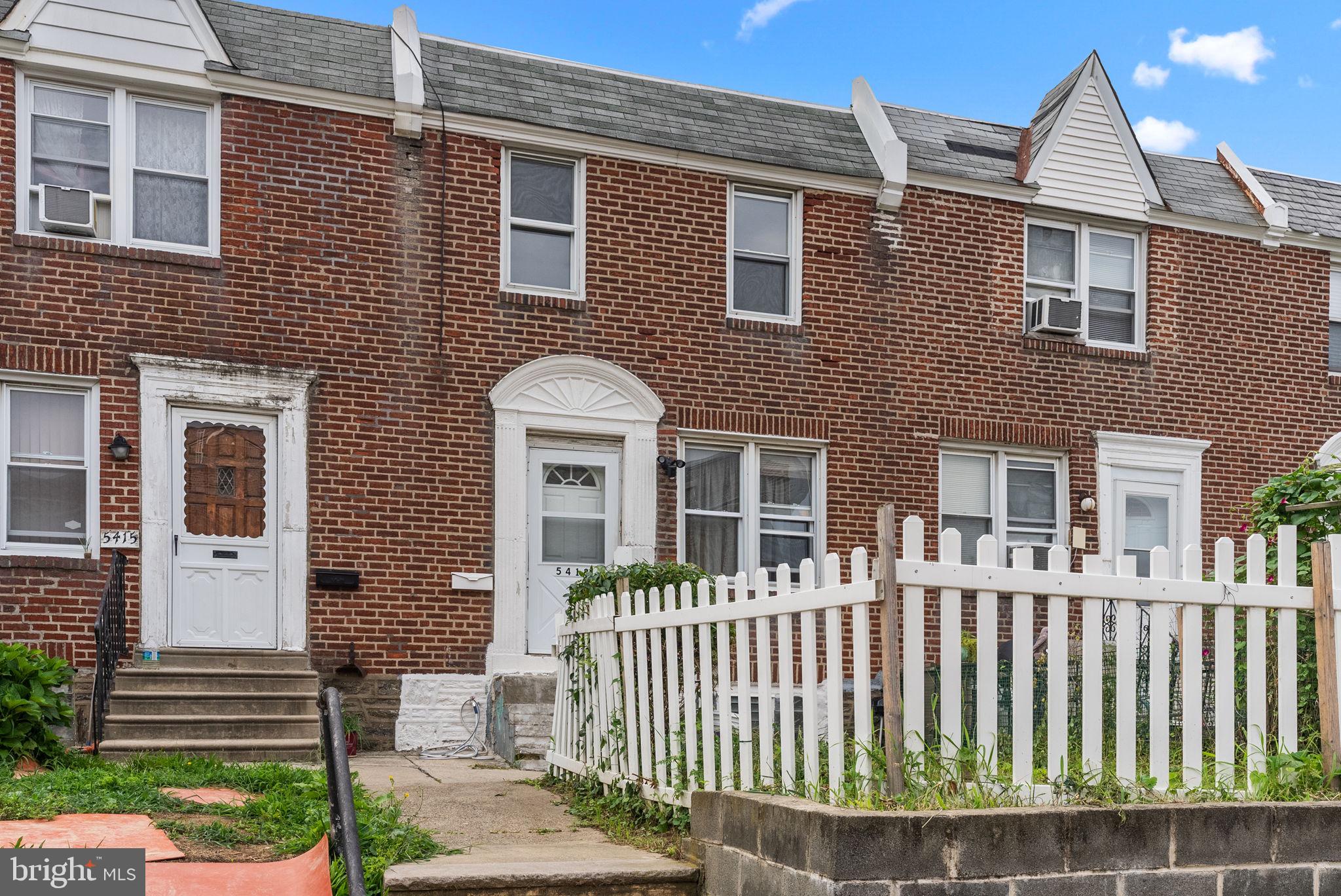 LAWNDALE - Residential