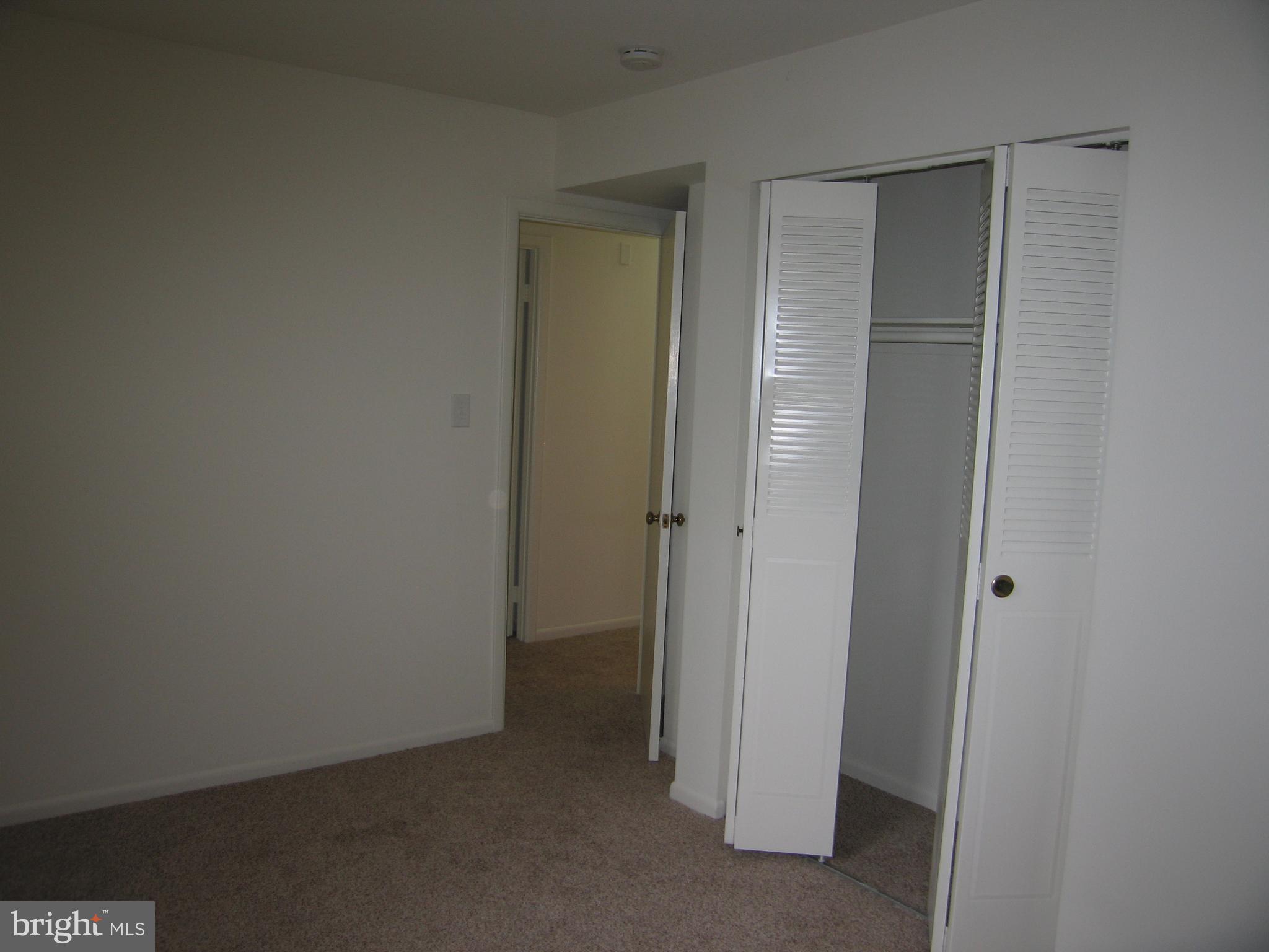 VILLA D ESTE VILLAGE - Residential Lease