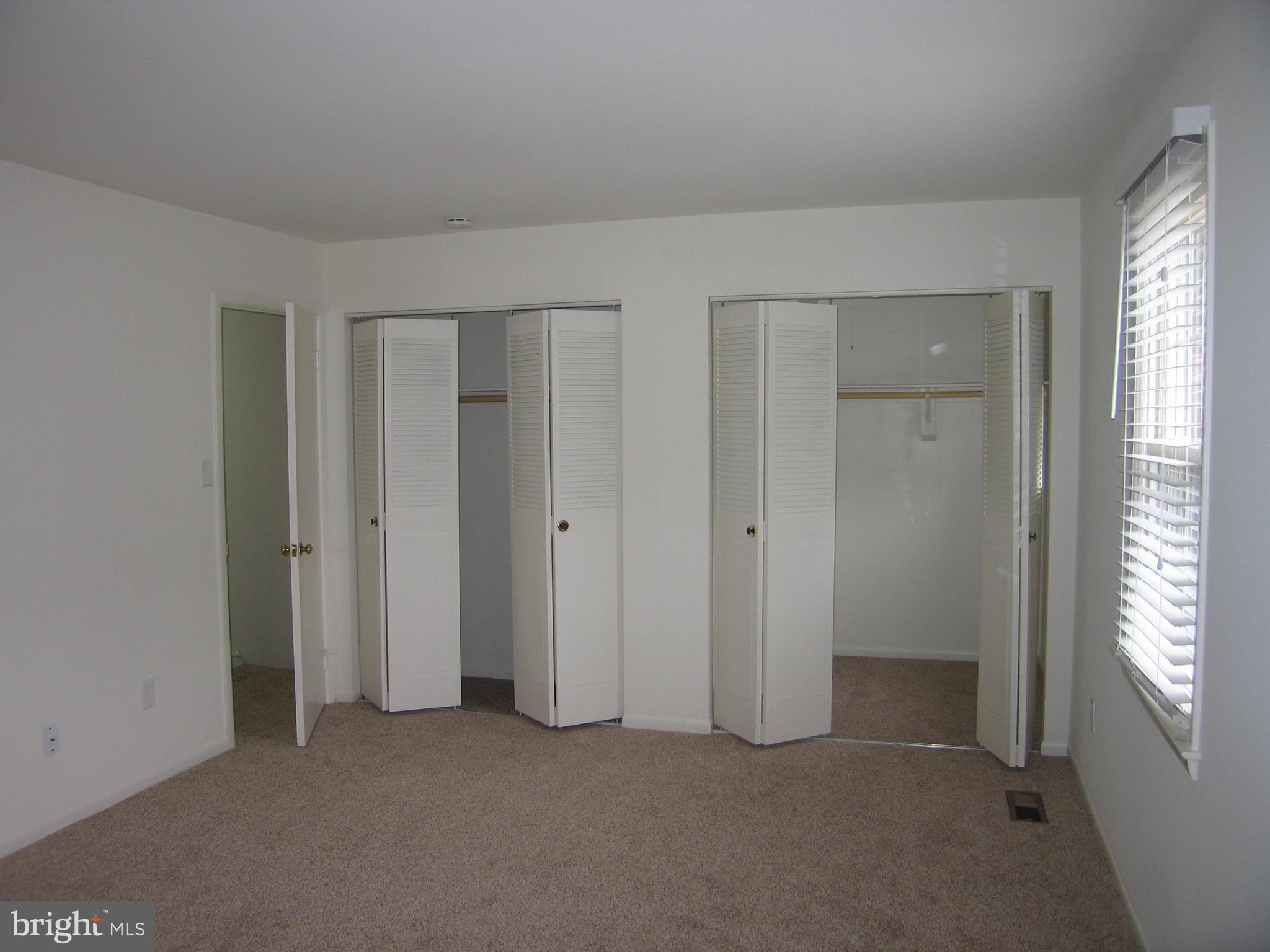 VILLA D ESTE VILLAGE - Residential Lease