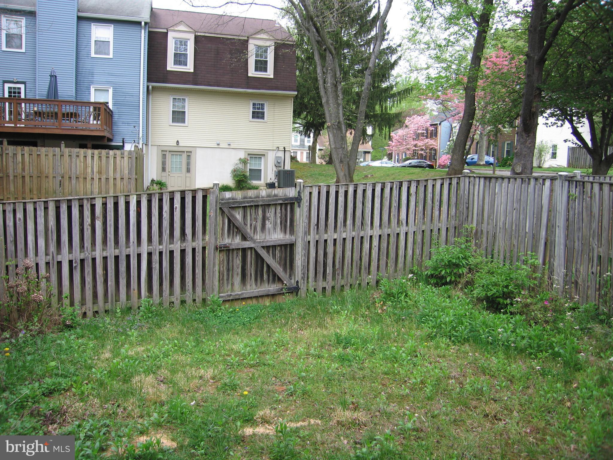 VILLA D ESTE VILLAGE - Residential Lease