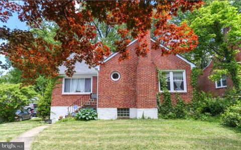 Photo of 5709 Woodcrest Avenue, BALTIMORE, MD 21215 (MLS # MDBA2187238) Photo of 5709 Woodcrest Avenue, BALTIMORE, MD 21215 (MLS # MDBA2187238)