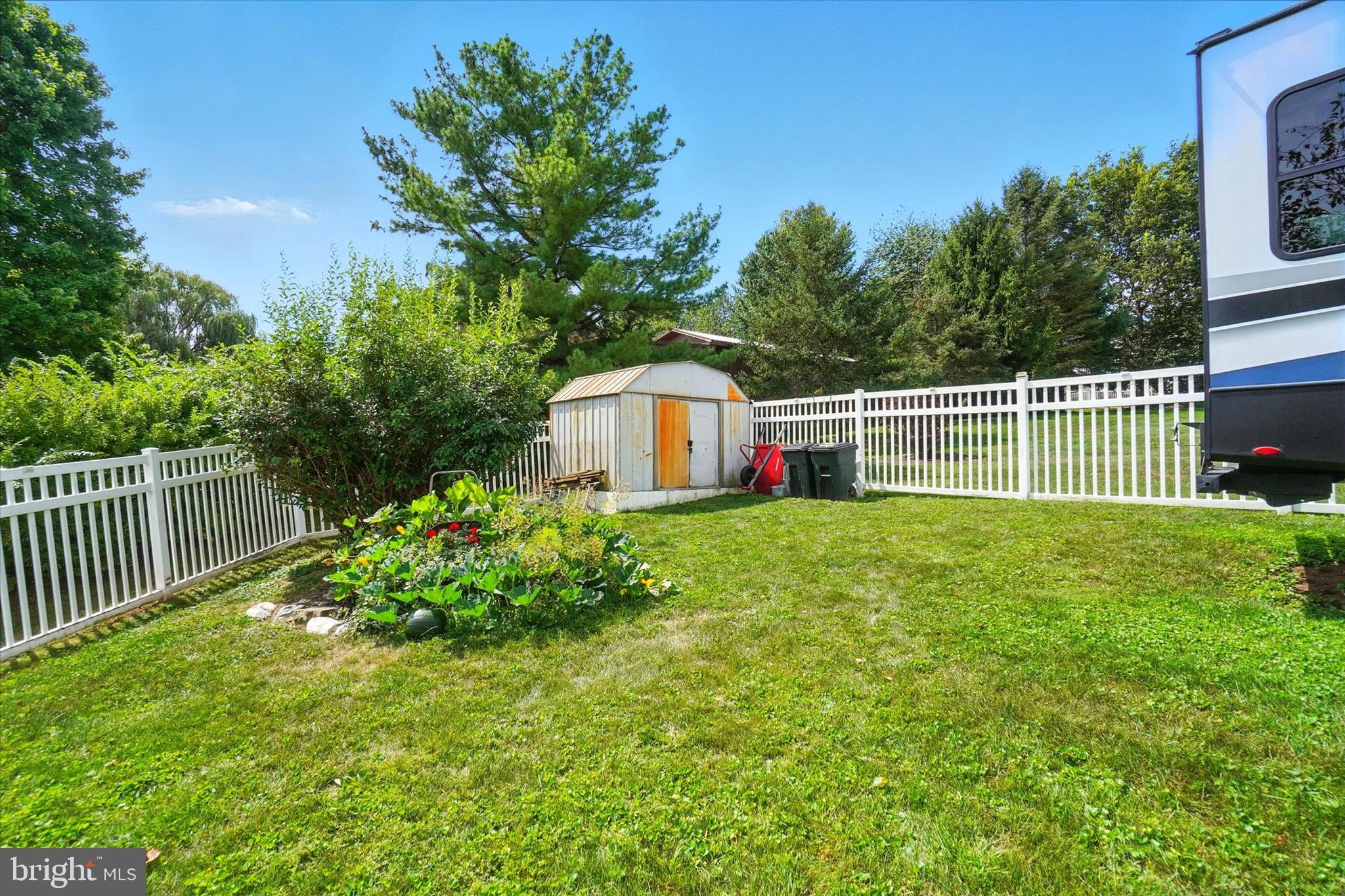 SHELLEYS RIVERVIEW - Residential