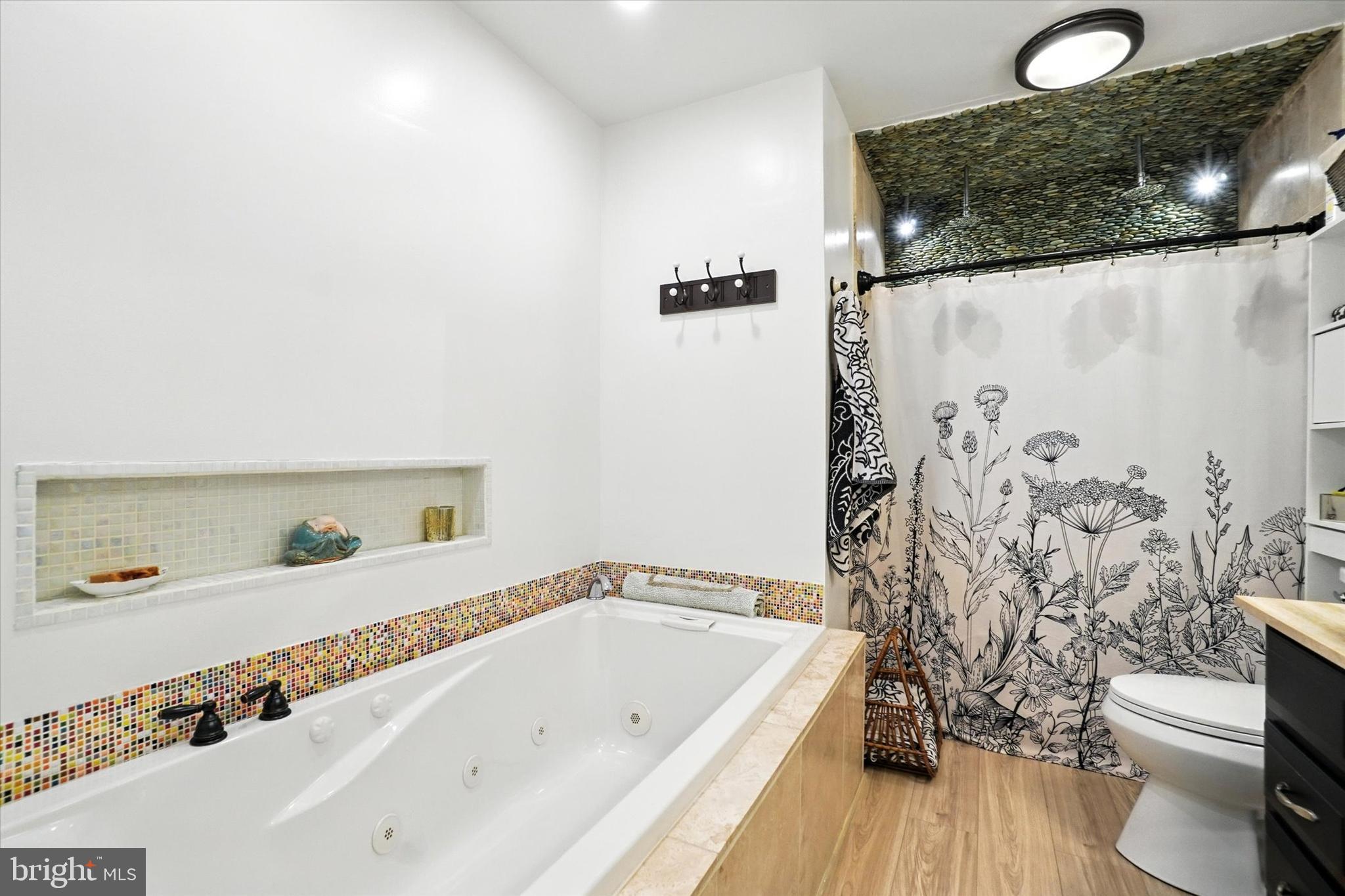 SHELLEYS RIVERVIEW - Residential