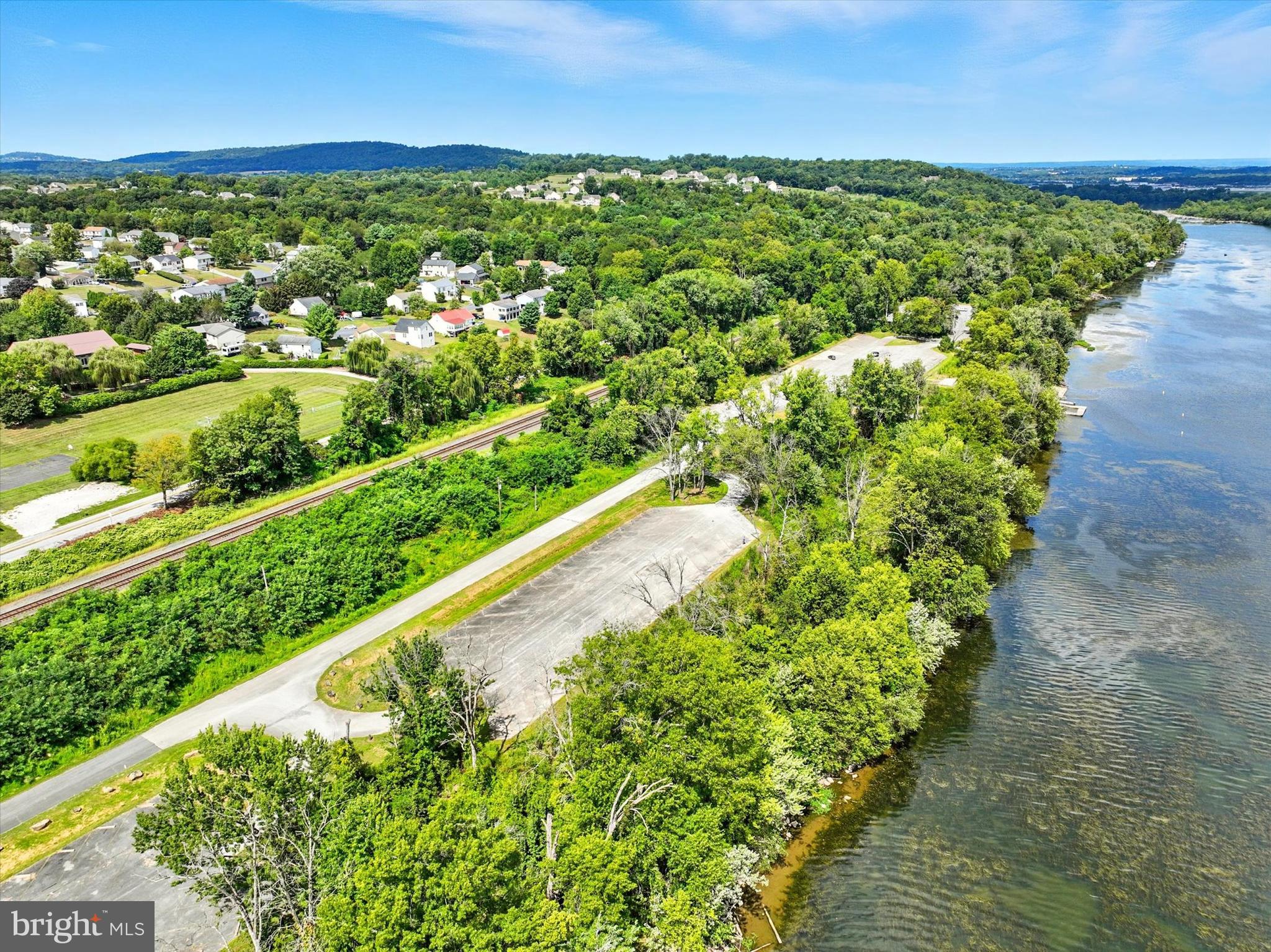 SHELLEYS RIVERVIEW - Residential