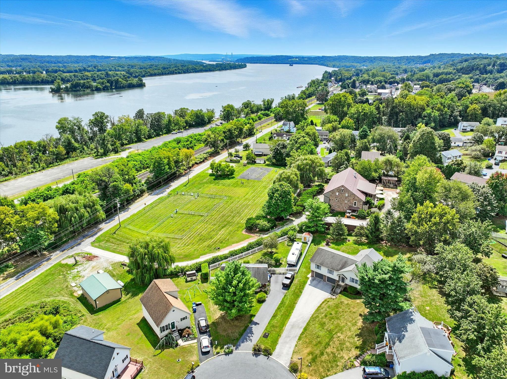 SHELLEYS RIVERVIEW - Residential