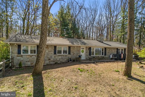 Photo of 2401 Albert Rill Road, HAMPSTEAD, MD 21074 (MLS # MDCR2034014)