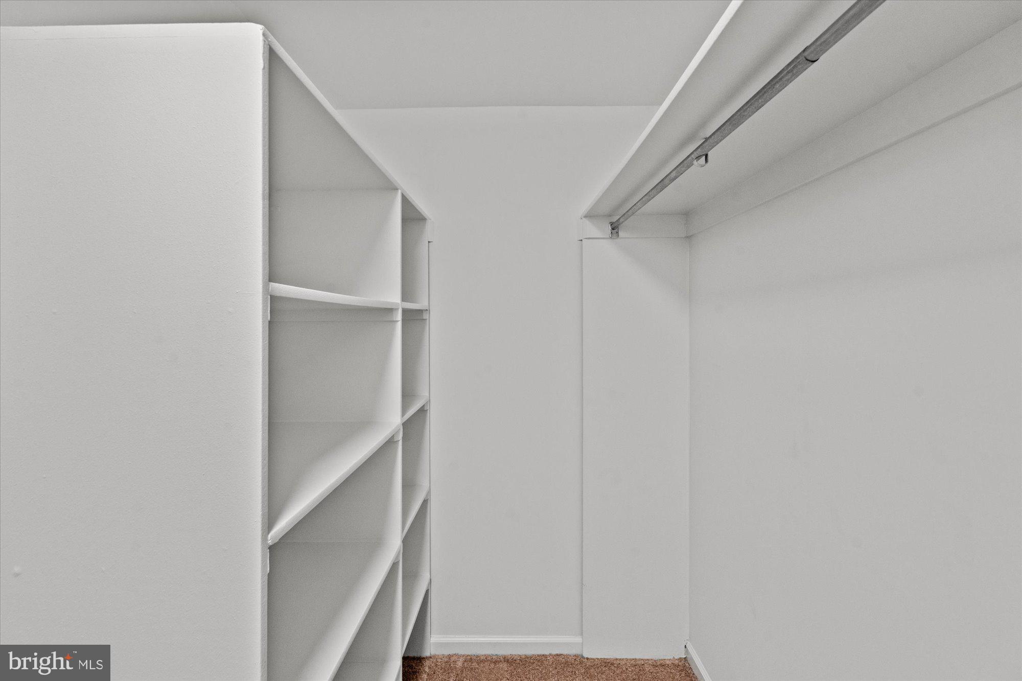 WELLINGTON COMMONS - Residential