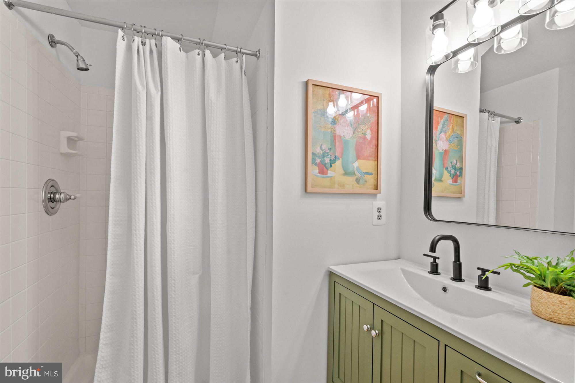 WELLINGTON COMMONS - Residential