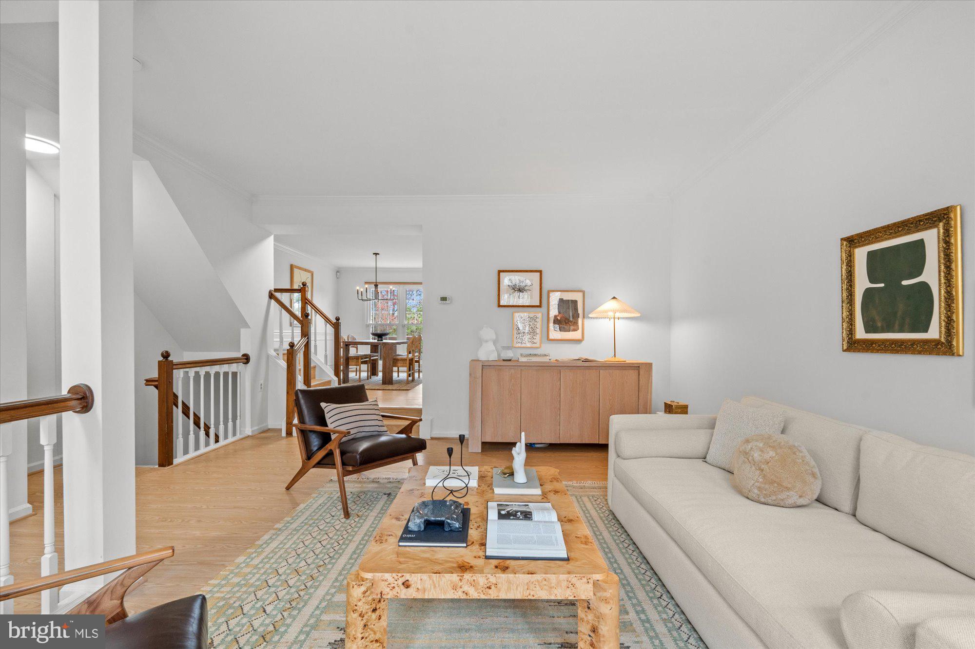 WELLINGTON COMMONS - Residential