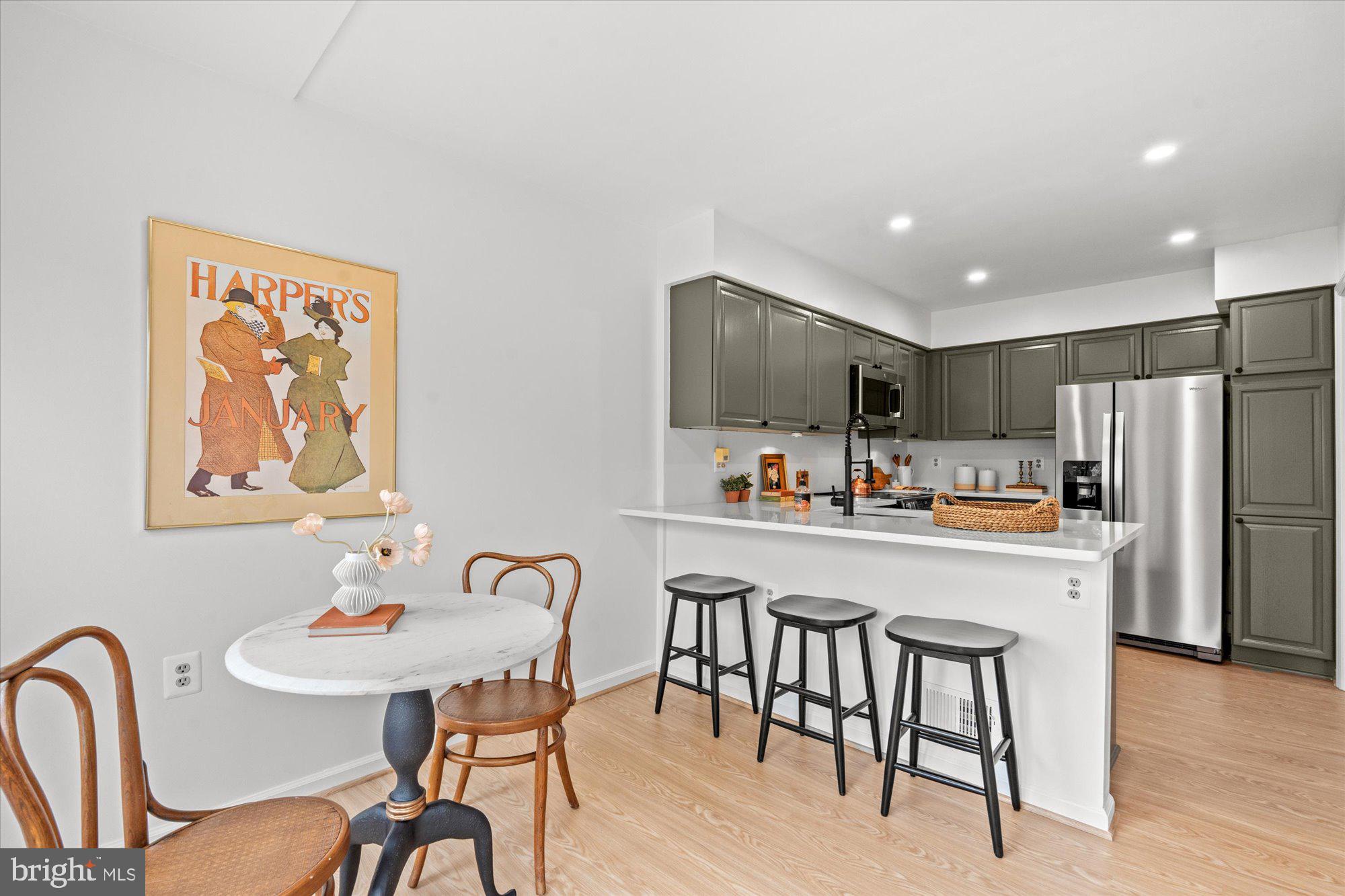 WELLINGTON COMMONS - Residential