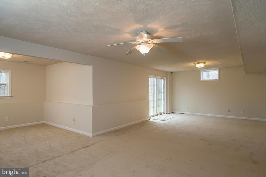 MANSFIELD PARK - Residential Lease