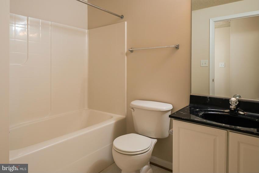 MANSFIELD PARK - Residential Lease