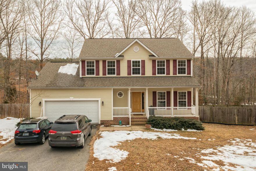 Beautiful Home on 1.39 acres.5 bd/ 3.5 bth. HW Floors,Gas FP, Large Kitchen w/ Island, Formal Living & Dining.  Owner's Suite w/ Walk In Closets & Large Bth w/ Sep. Shower& Soaking Tub. Huge Deck Off Breakfast Room, w/ Fenced Backyard & 2 Car Garage. New Well pump, Sewage Ejector Pump, HW Heater, Fresh Paint, & New Carpet.  Pets Welcome!