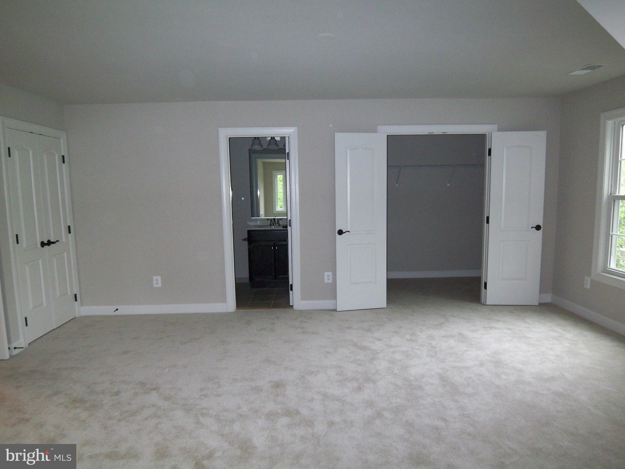 MERIDIAN PARK - Residential