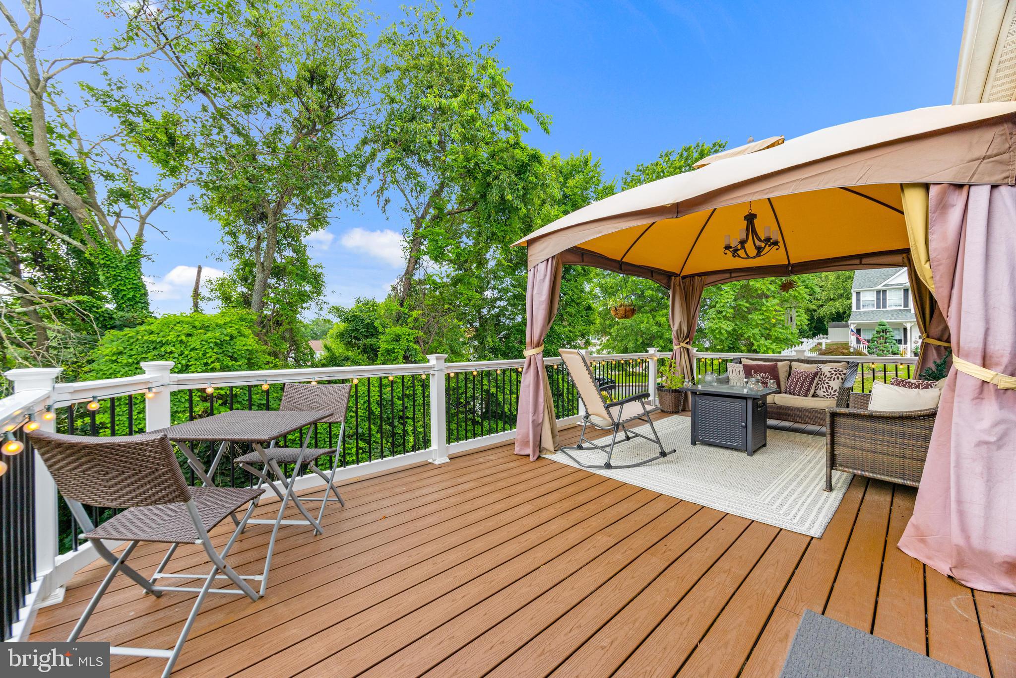 STONERIDGE OVERLOOK - Residential