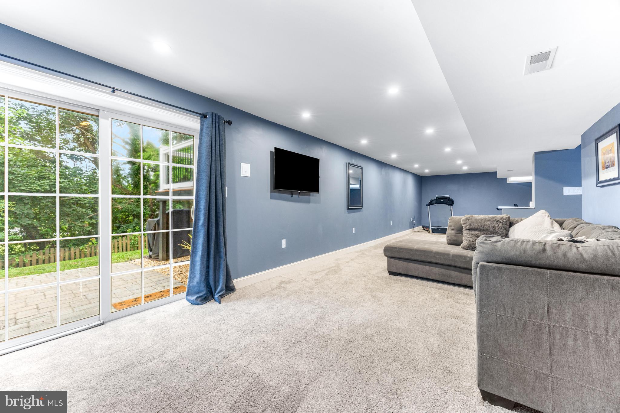 STONERIDGE OVERLOOK - Residential