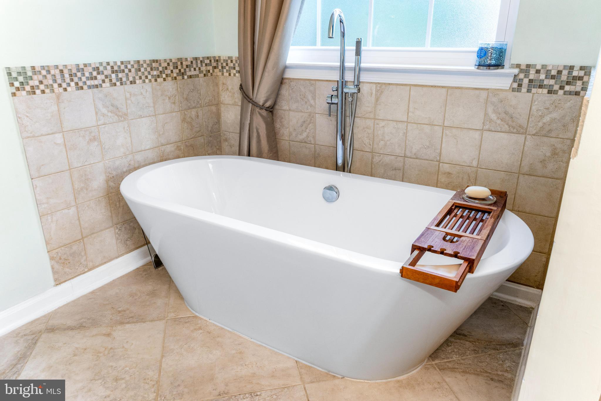 STONERIDGE OVERLOOK - Residential