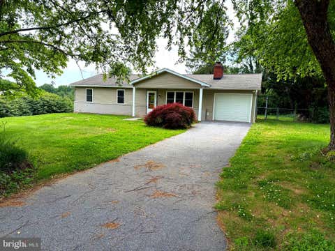 Homes For Rent - 810 Wisteria Drive<br/> WESTMINSTER, MD 21157