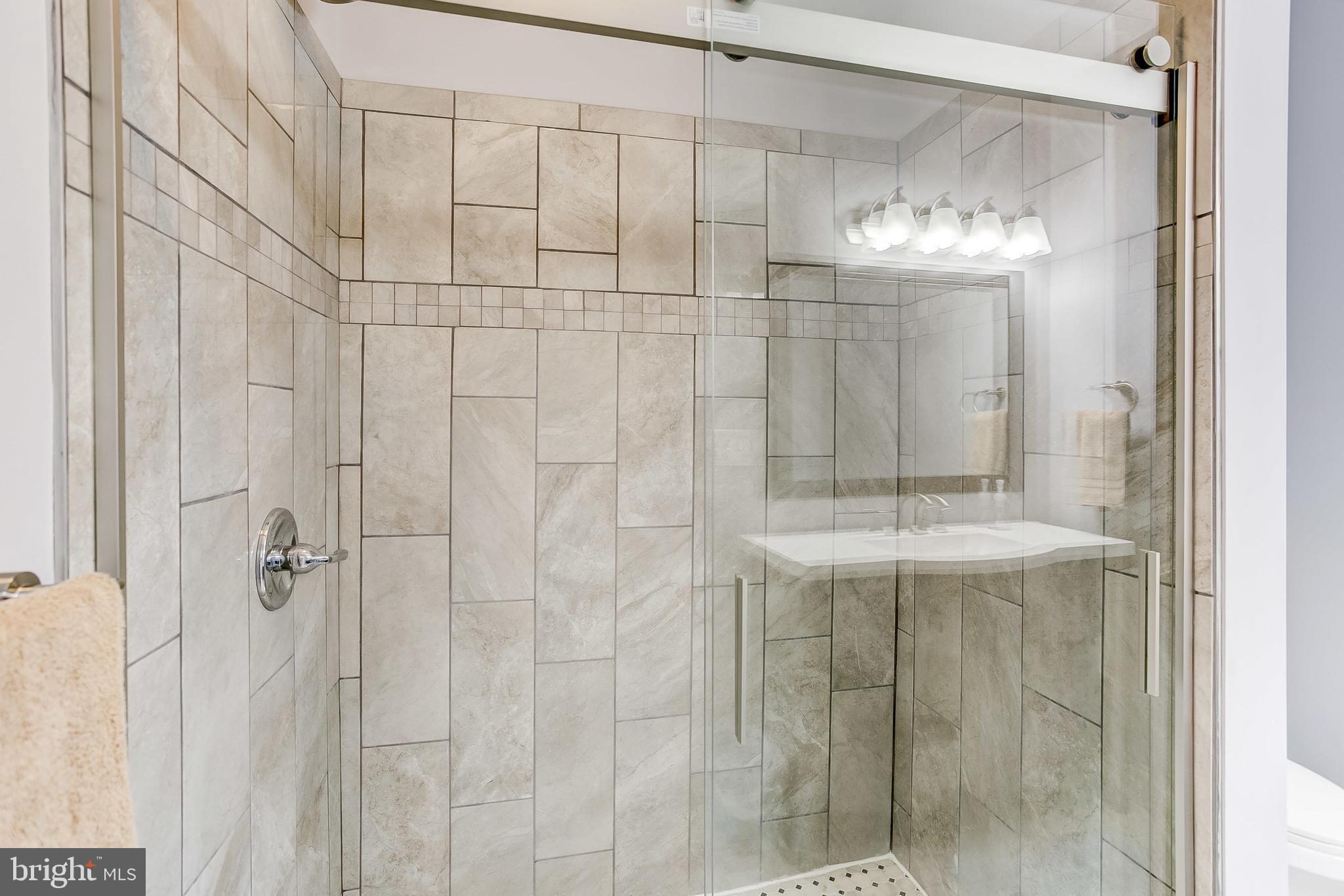 HIGHLANDTOWN - Residential