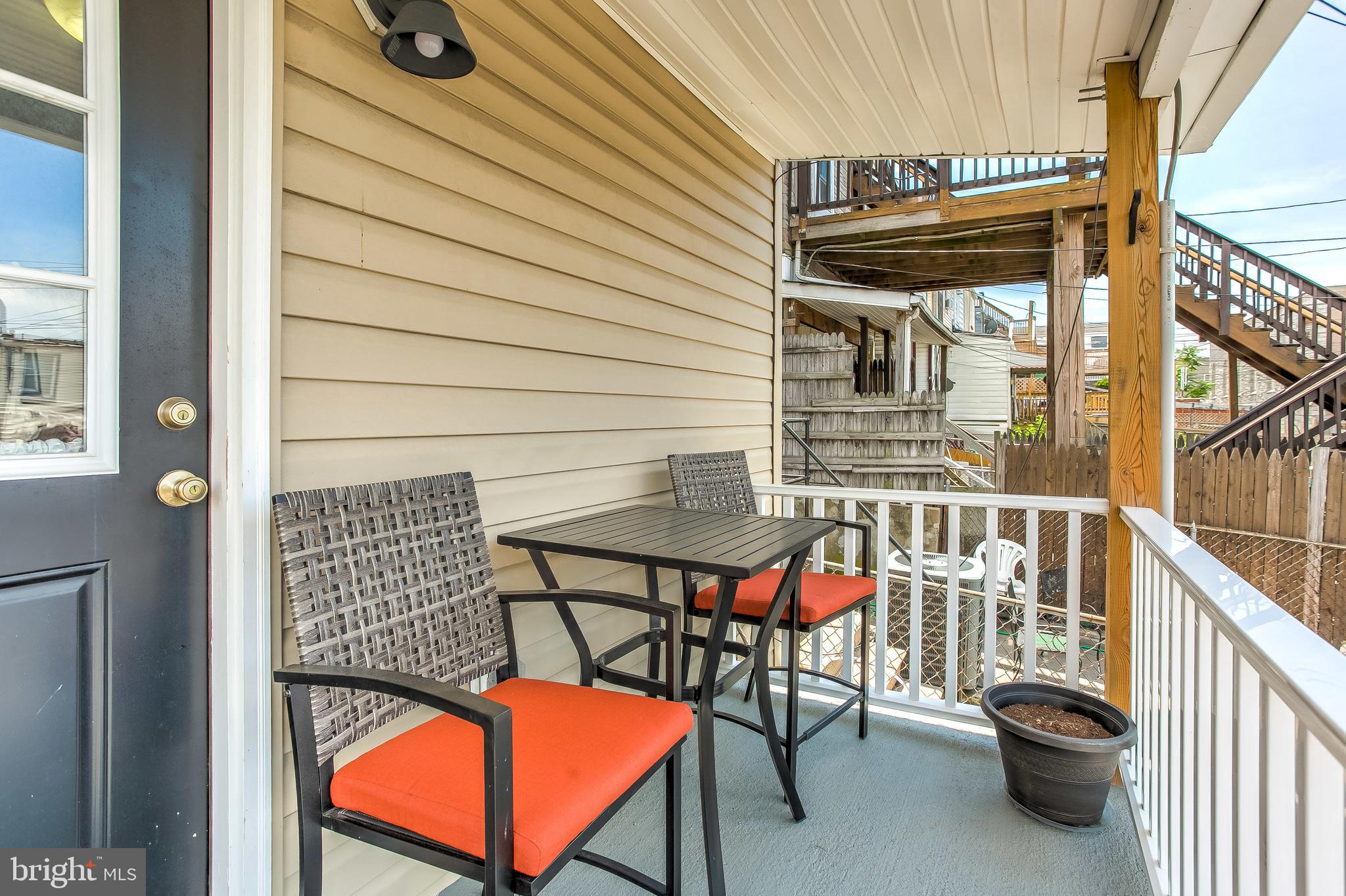 HIGHLANDTOWN - Residential