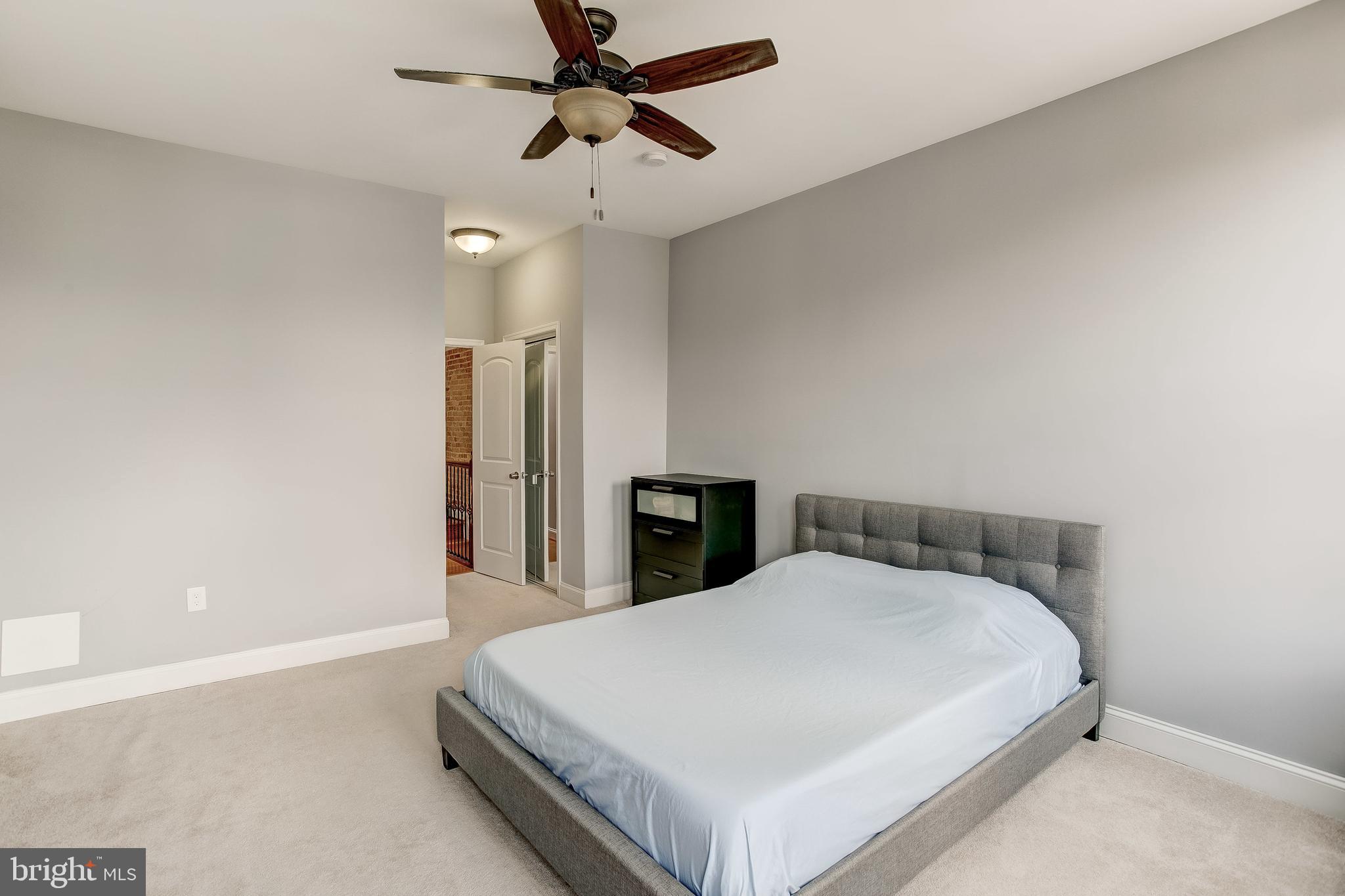 HIGHLANDTOWN - Residential