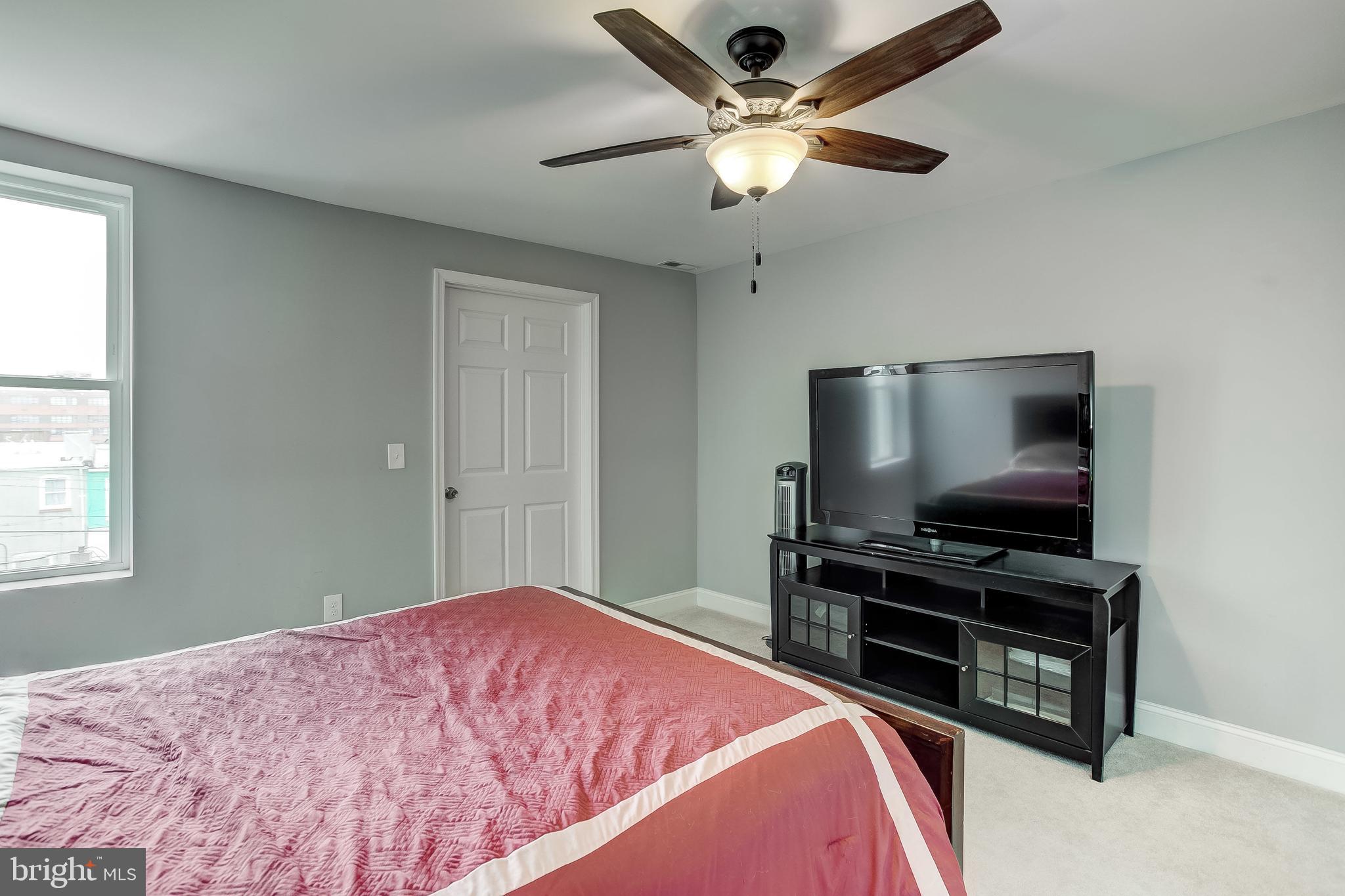 HIGHLANDTOWN - Residential