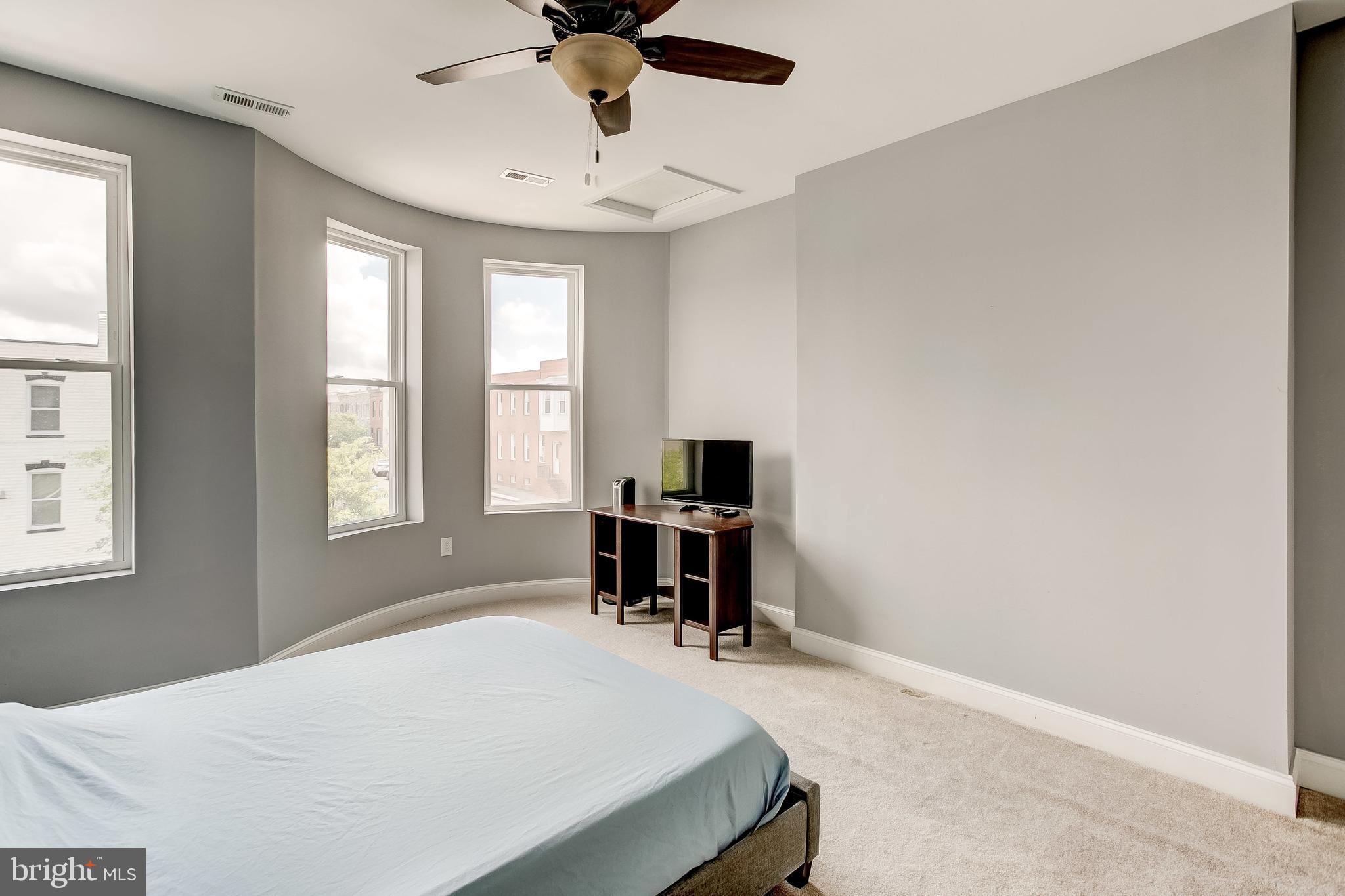 HIGHLANDTOWN - Residential