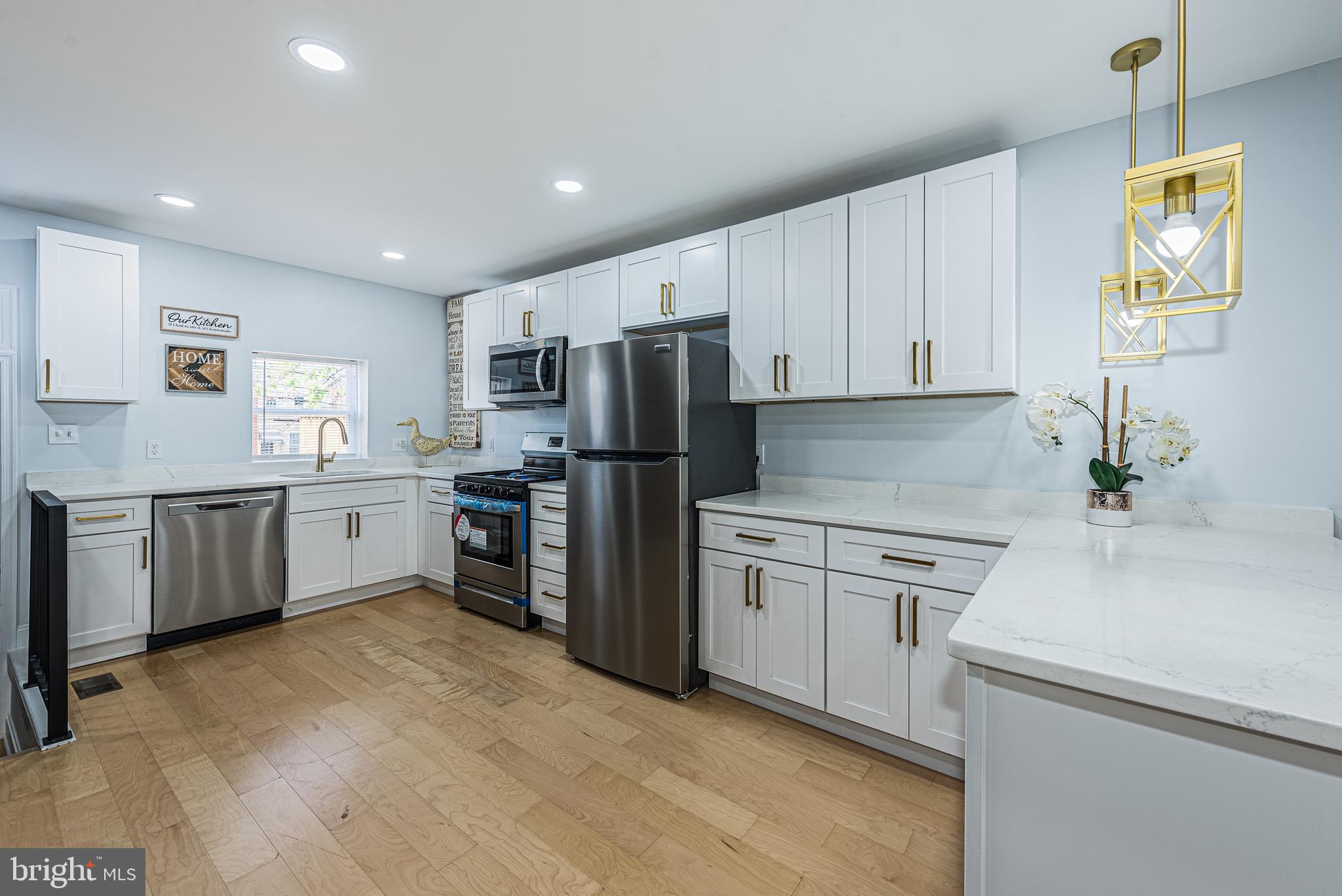 MIDTOWN EDMONDSON - Residential