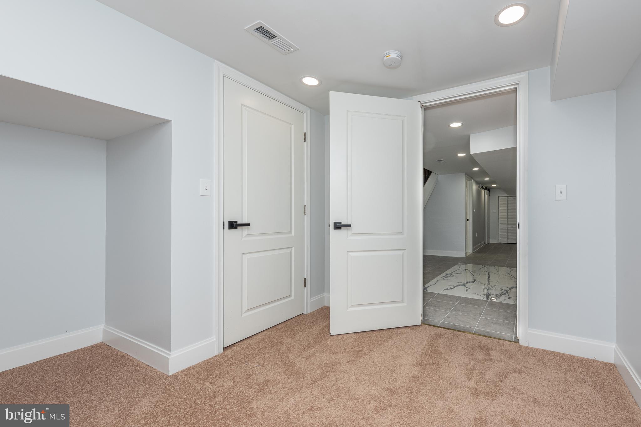 MIDTOWN EDMONDSON - Residential