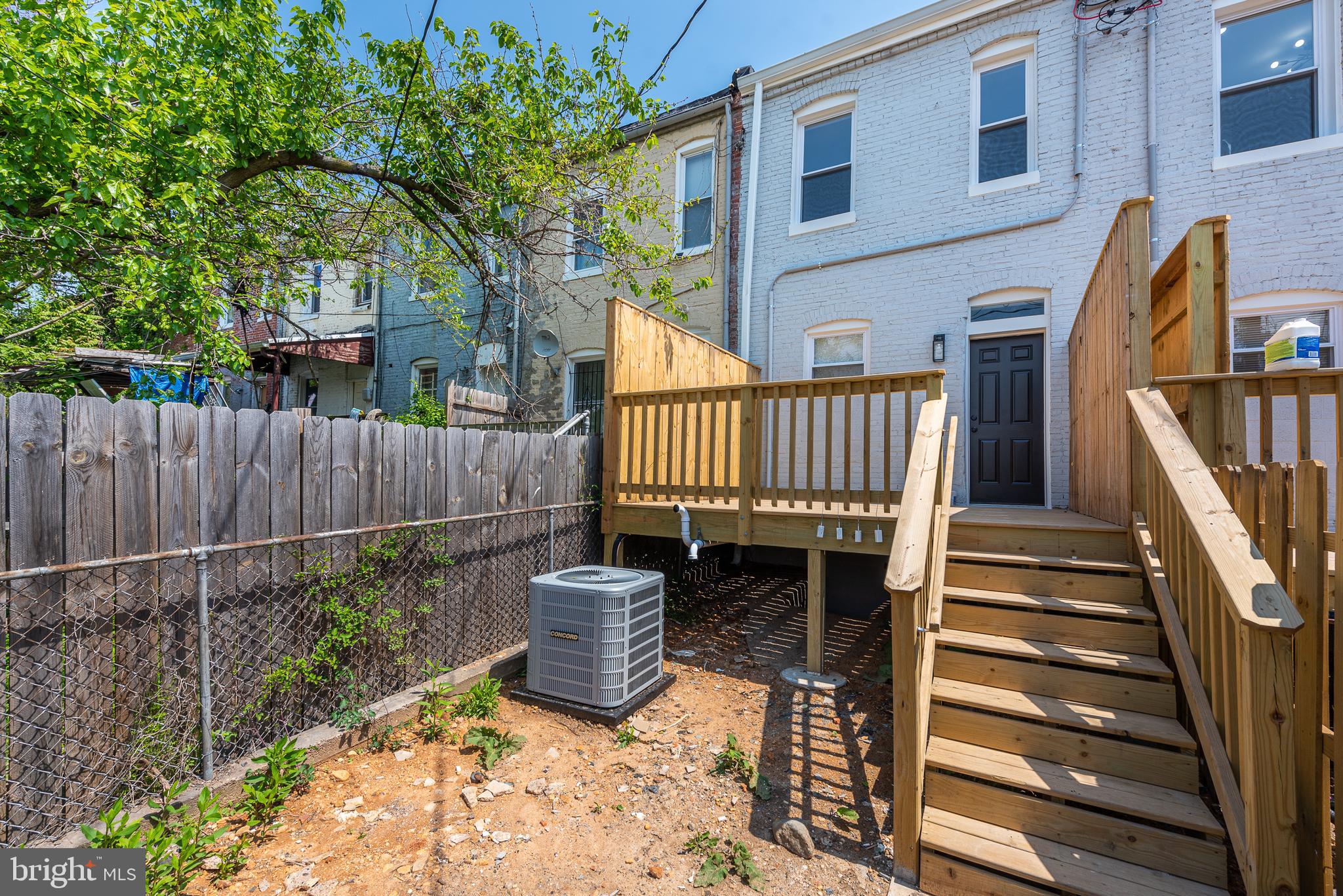 MIDTOWN EDMONDSON - Residential