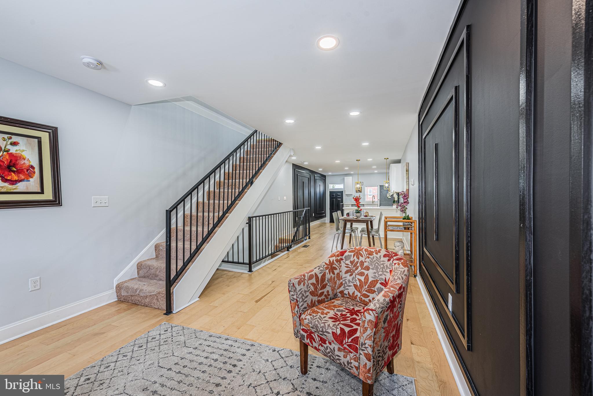 MIDTOWN EDMONDSON - Residential