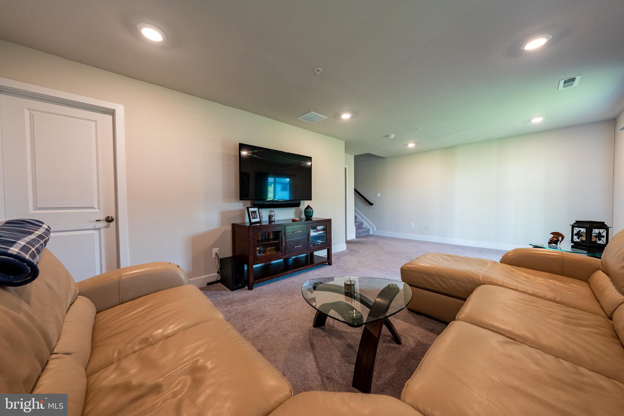 TANYARD SHORES - Residential