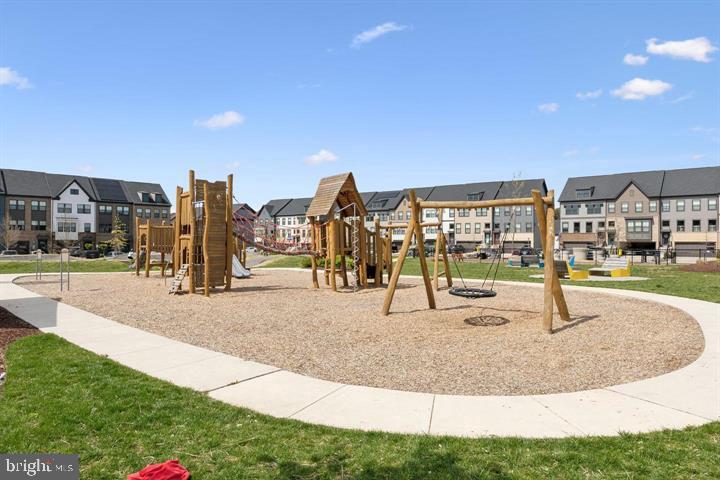 TANYARD SHORES - Residential