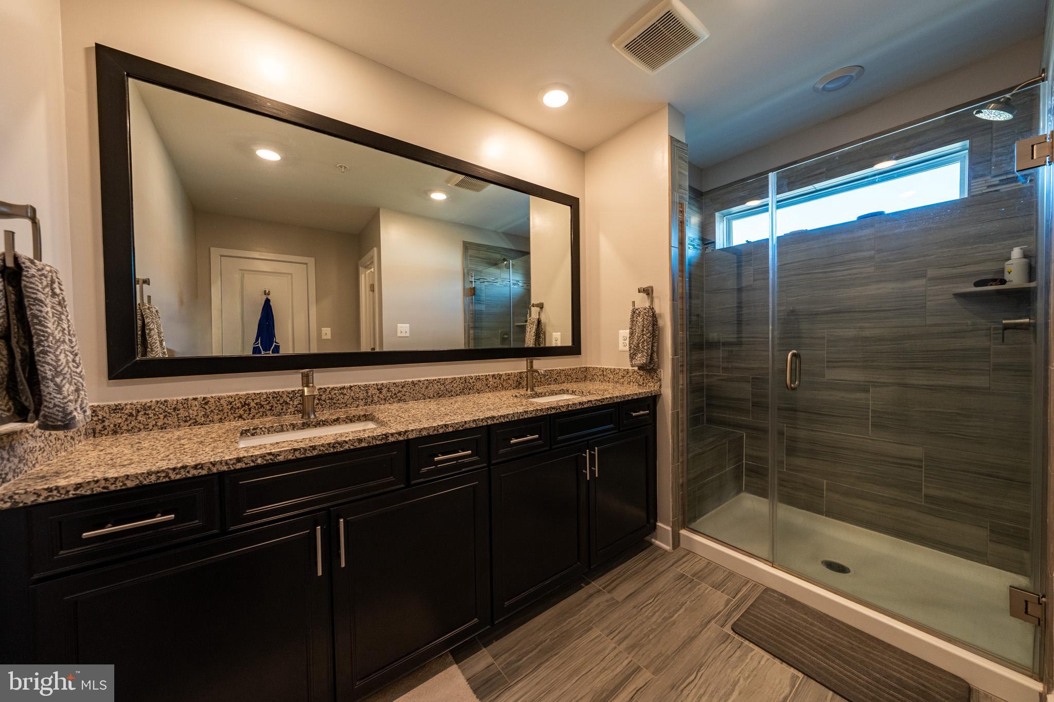 TANYARD SHORES - Residential