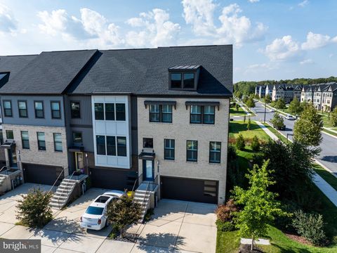 7664 QUARTZITE LANE GLEN BURNIE MD 21060