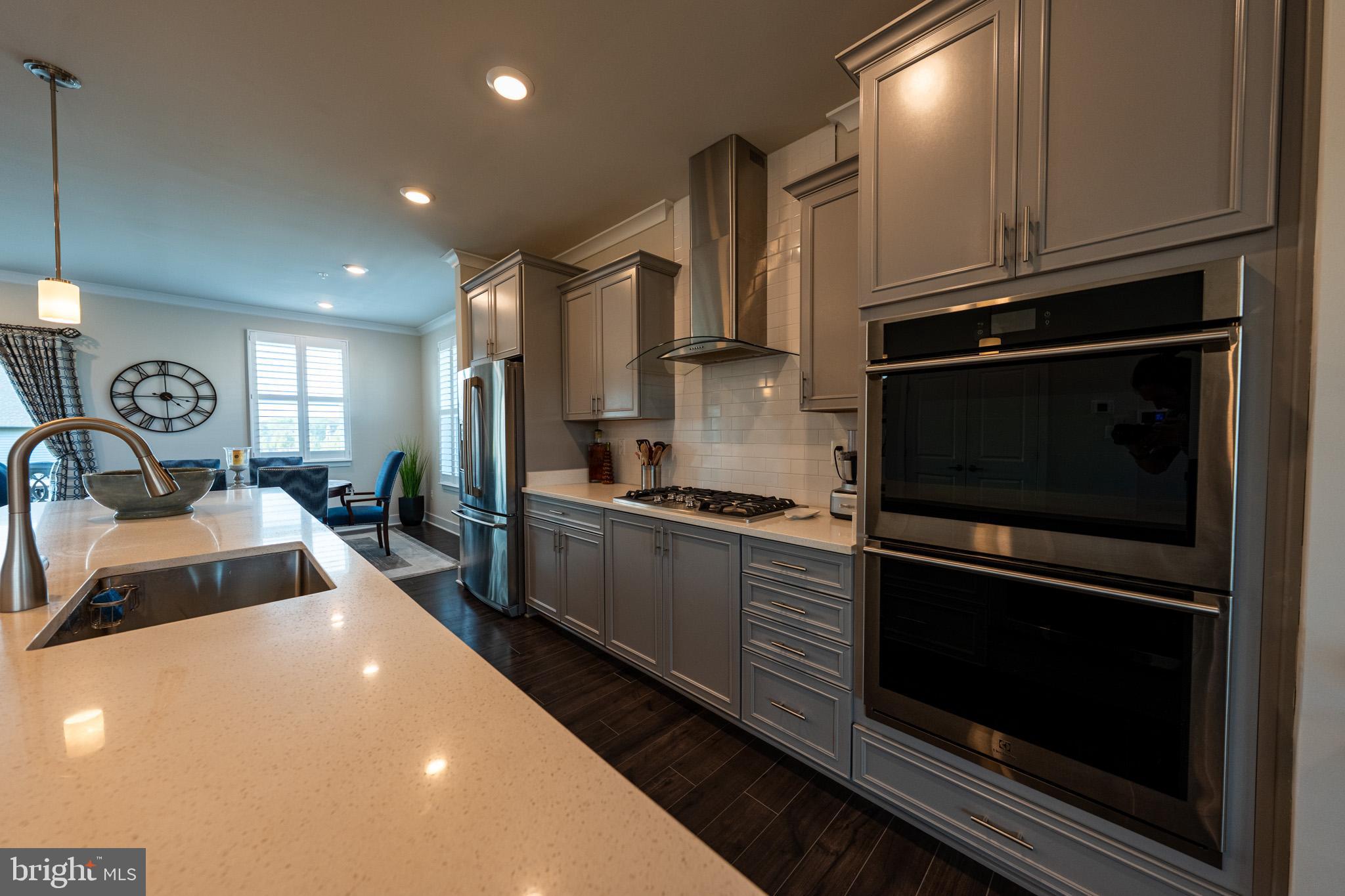 TANYARD SHORES - Residential