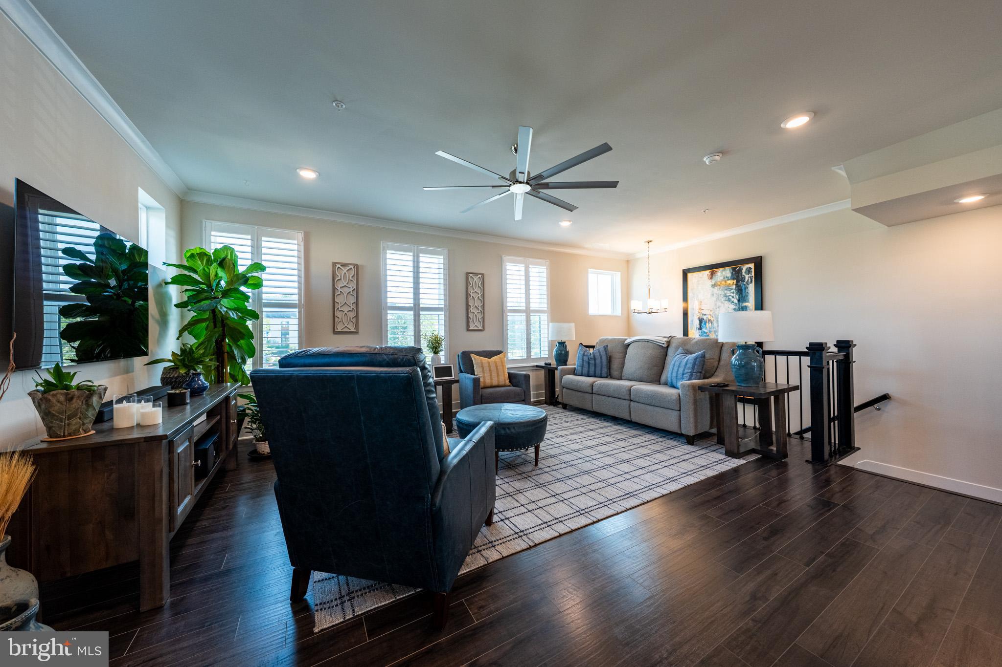 7664 QUARTZITE LANE