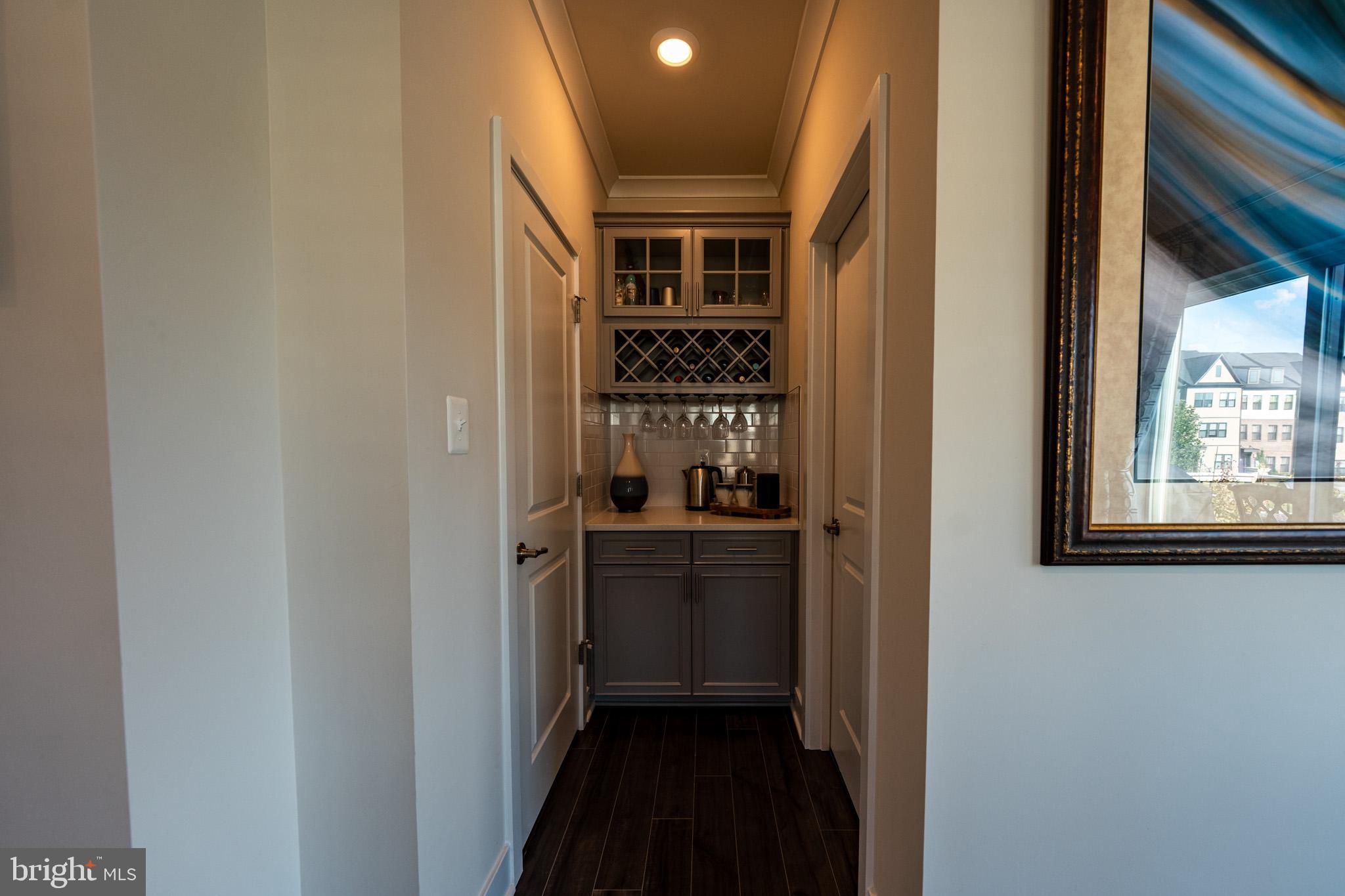 TANYARD SHORES - Residential