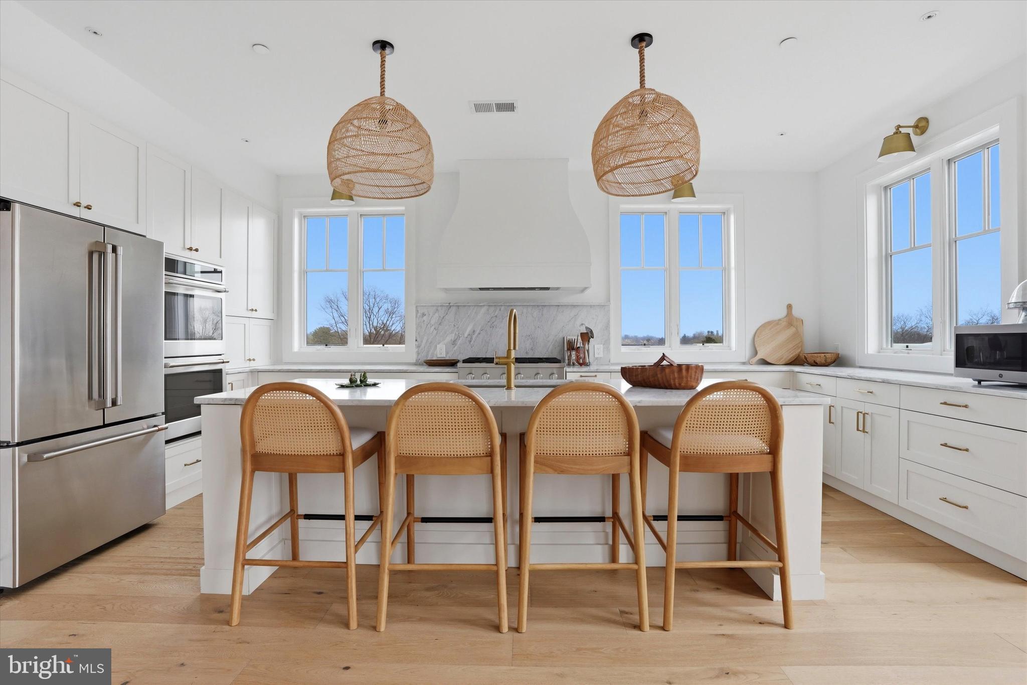 CHESTNUT HILL - Residential