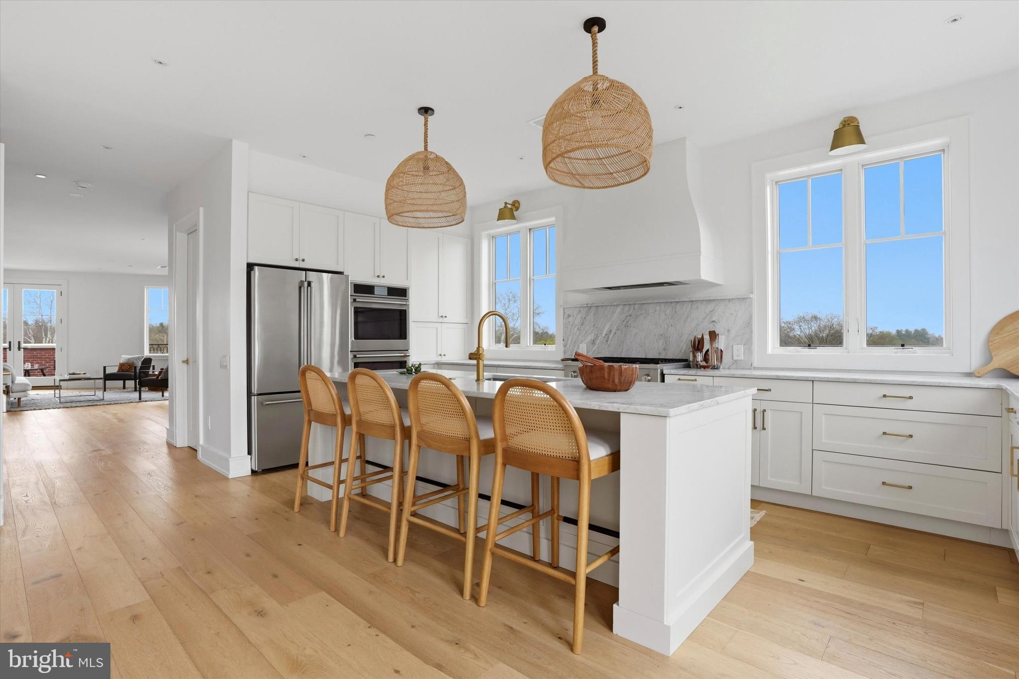 CHESTNUT HILL - Residential