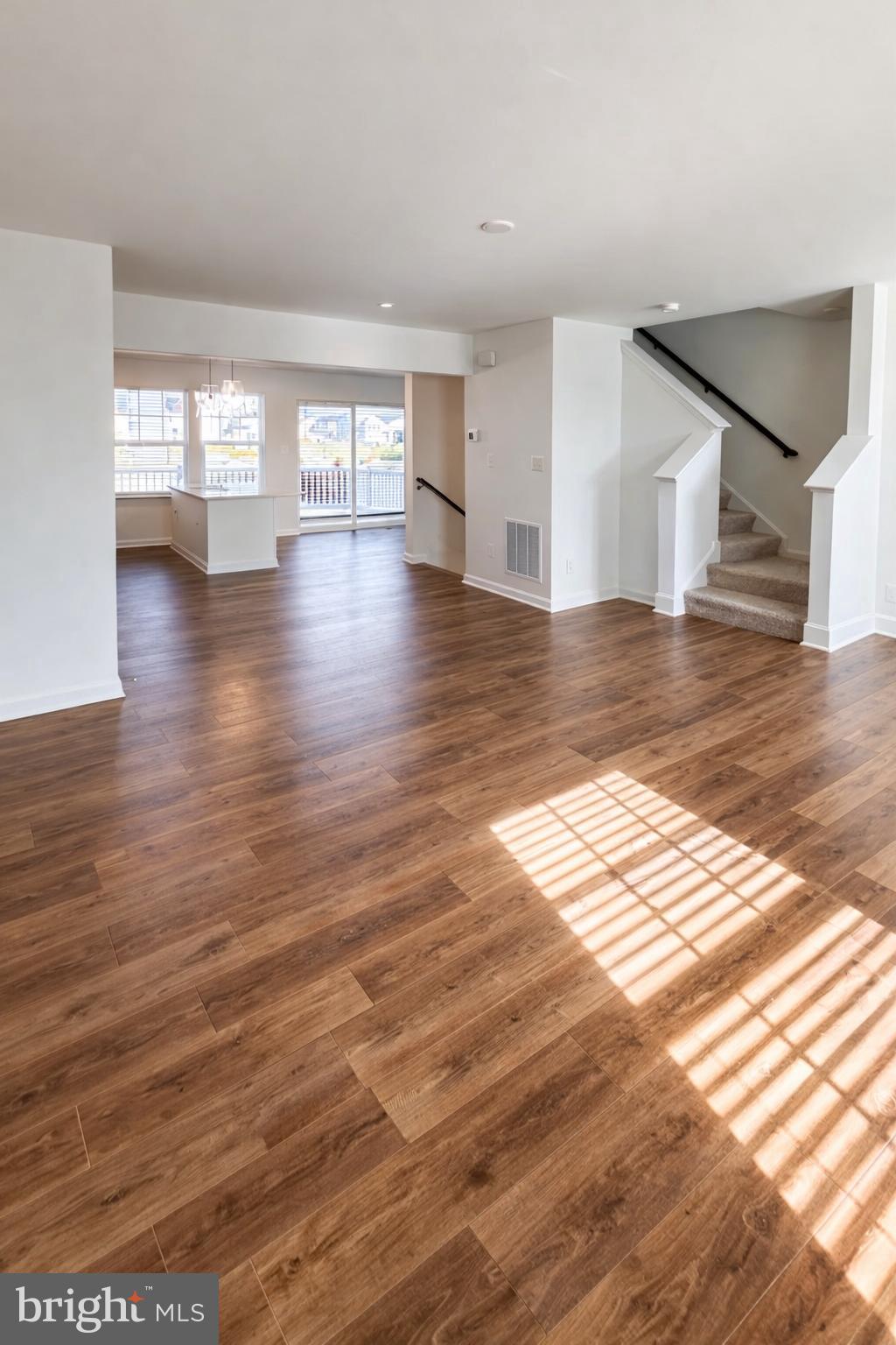 KING'S CROSSING - Residential Lease