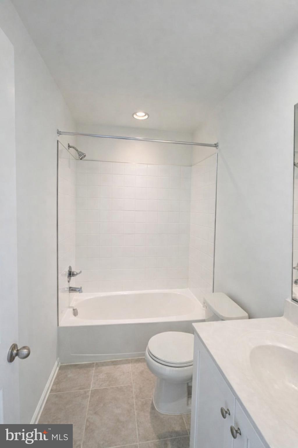 KING'S CROSSING - Residential Lease