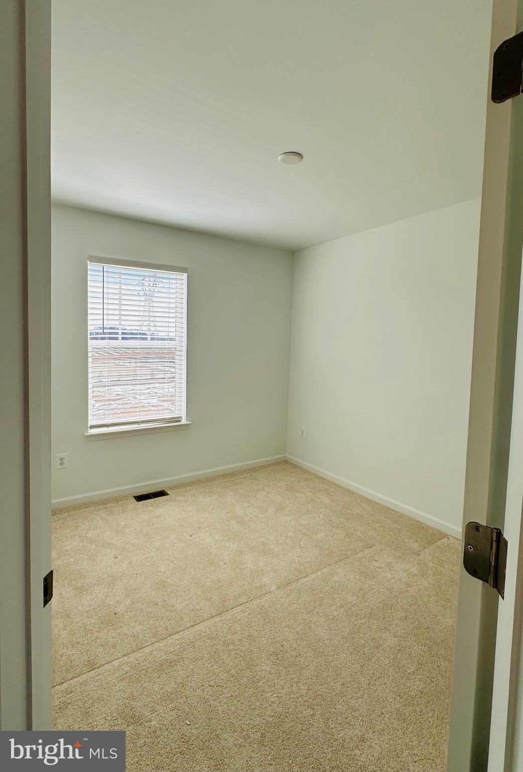 KING'S CROSSING - Residential Lease