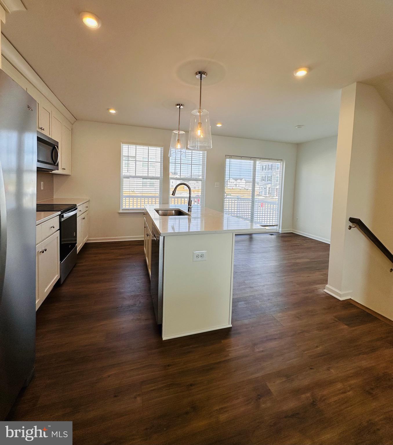 KING'S CROSSING - Residential Lease