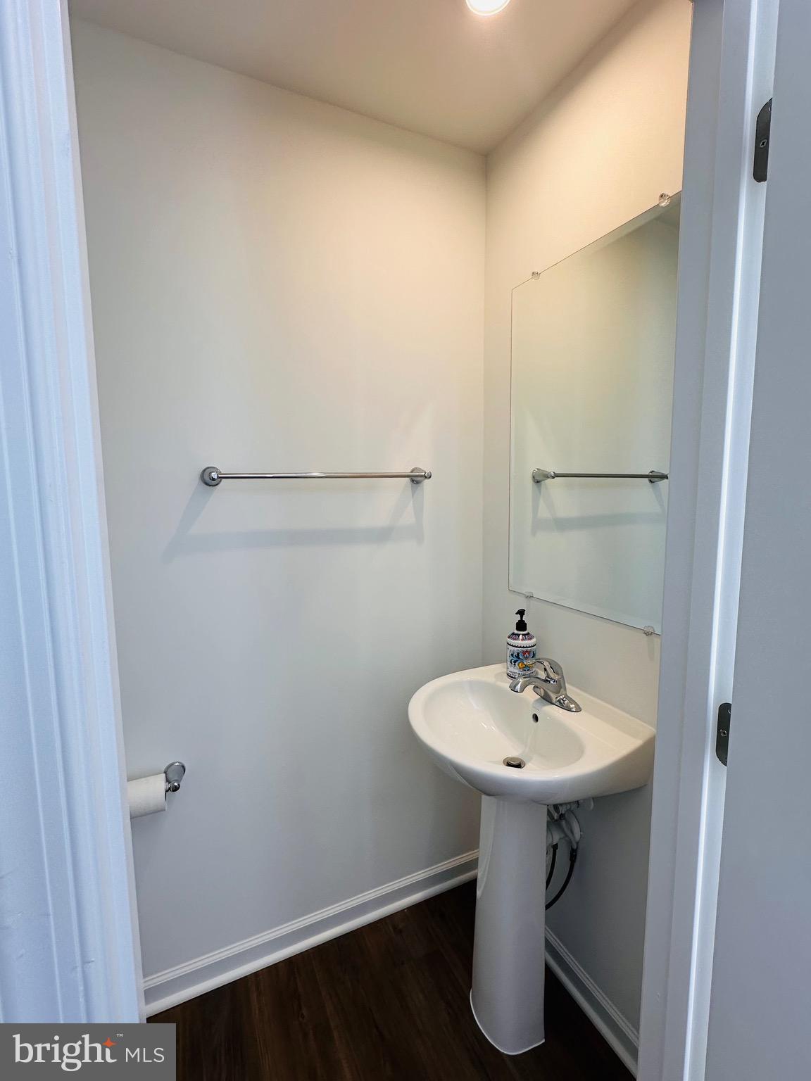 KING'S CROSSING - Residential Lease