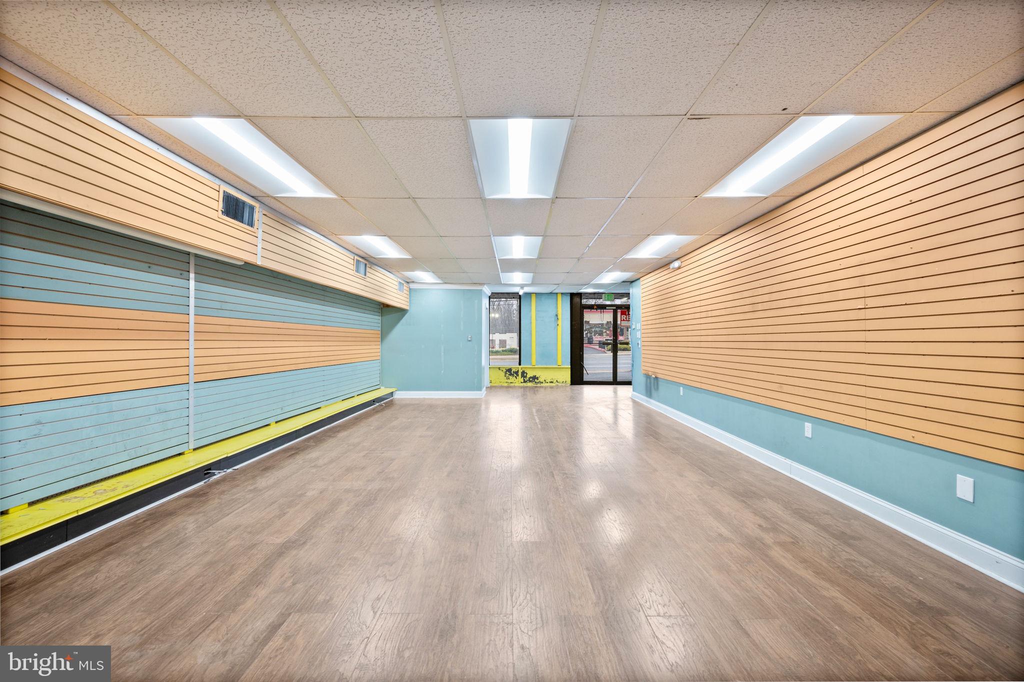 807 EASTERN BOULEVARD SUITE 1