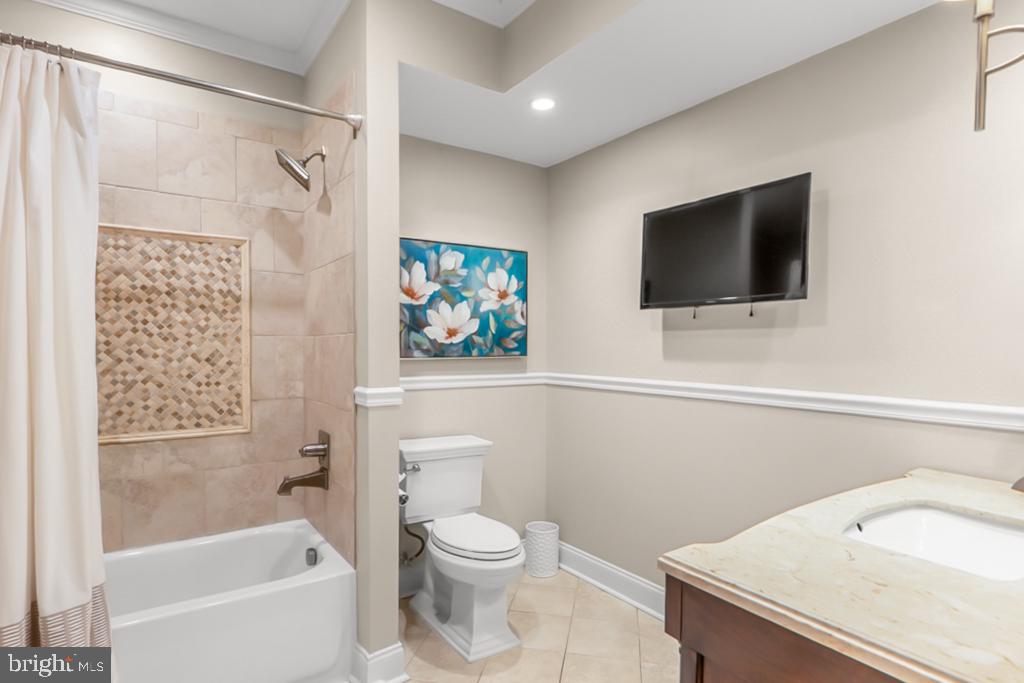 DOMINION VALLEY COUNTRY CLUB - Residential